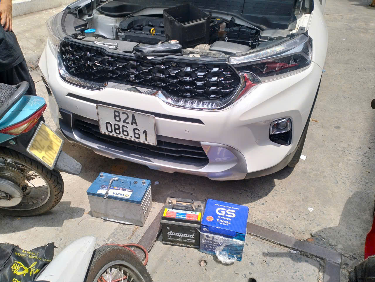 dịch vụ sửa điện ô tô tại Garage